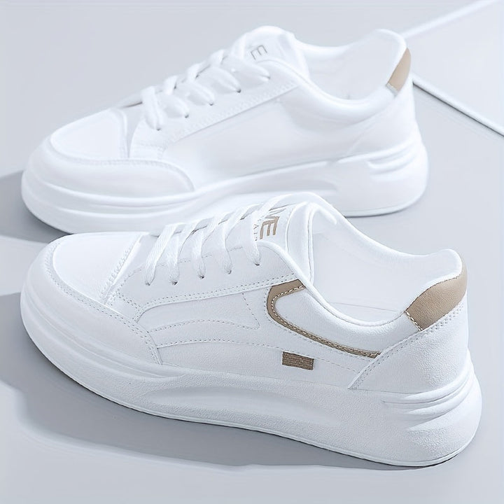 Zapatillas blancas chic de comodidad ligera