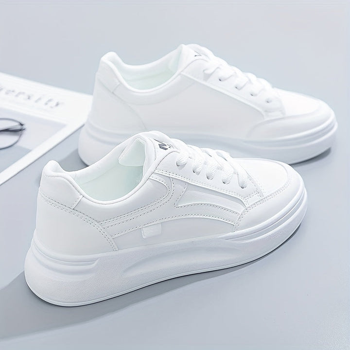 Zapatillas blancas chic de comodidad ligera