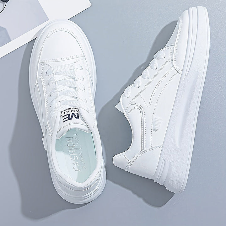 Zapatillas blancas chic de comodidad ligera
