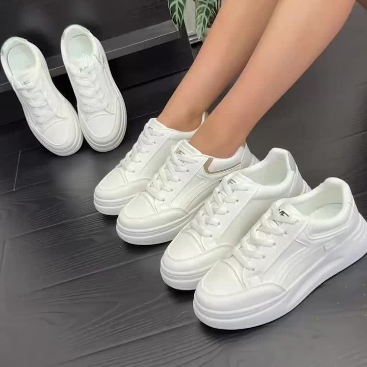Zapatillas blancas chic de comodidad ligera