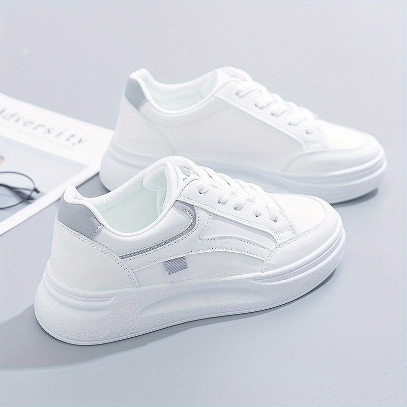 Zapatillas blancas chic de comodidad ligera