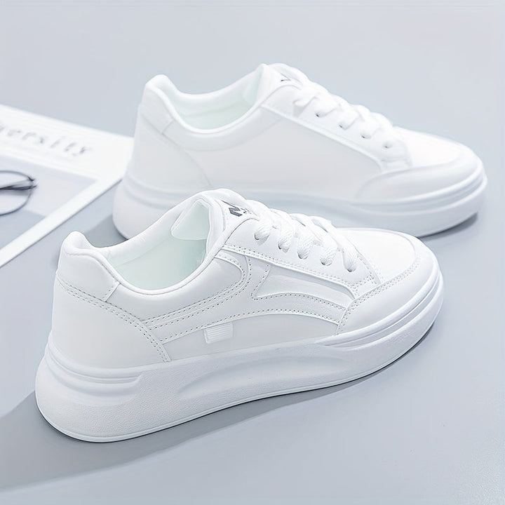 Zapatillas blancas chic de comodidad ligera
